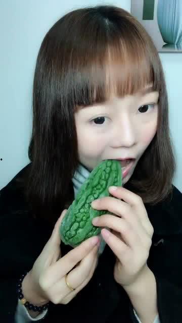 美女吃瓜姐姐,揭秘娱乐圈幕后故事